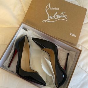 Christian LouBoutin So Kate Size 35.5
